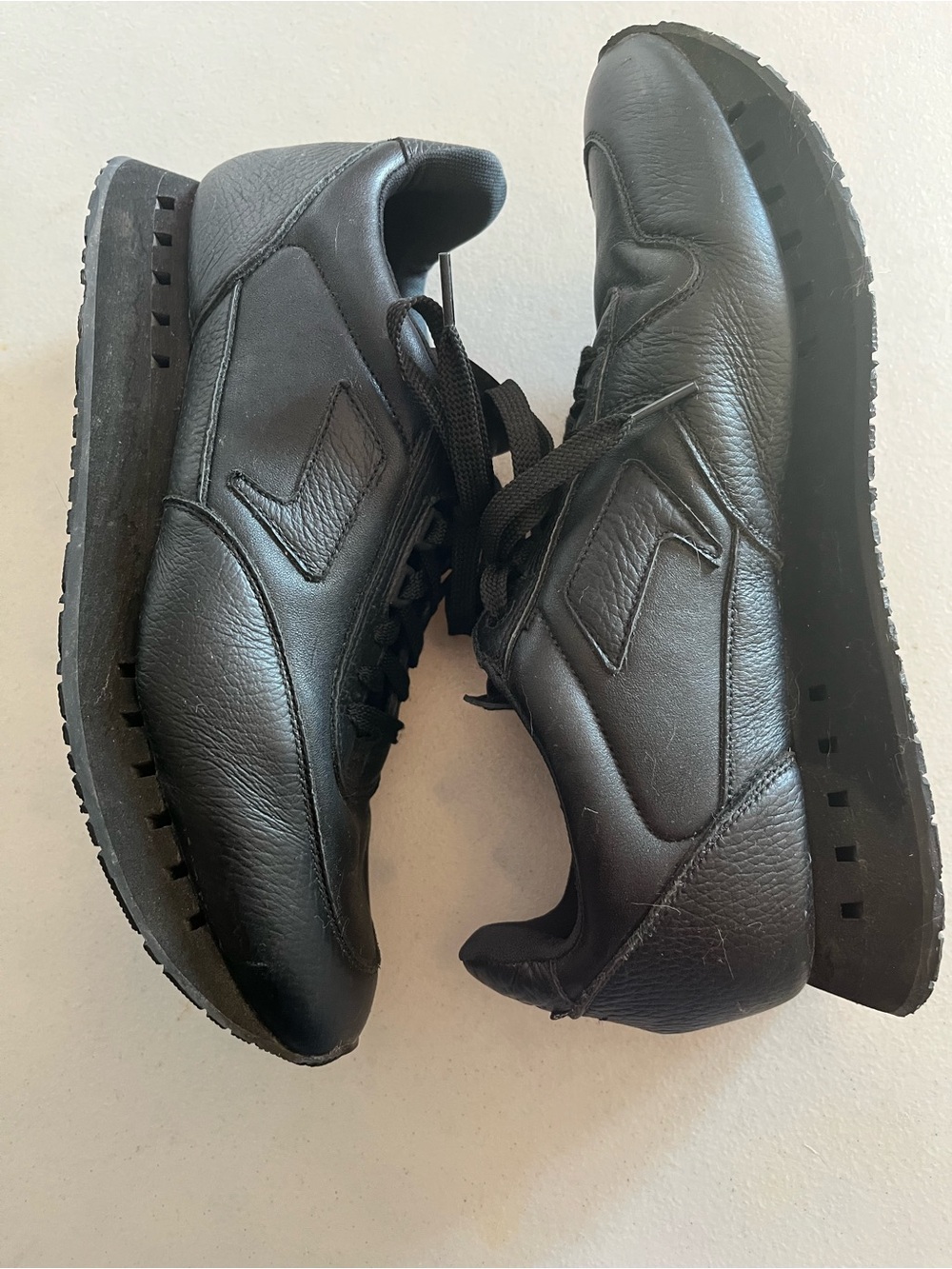 SAS Black Leather Lace-Up Sneakers - Picture 4 of 9
